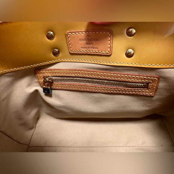 Small Vernis Lv bag - Picture 8 of 9